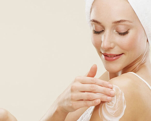 Tắm Trắng Cánh Tay Tại Sen Beauty